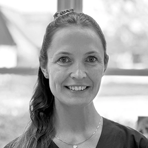 Maria er ansat som Aut. Veterinærsygeplejerske på Evidensia Dahlgaard Dyreklinik.